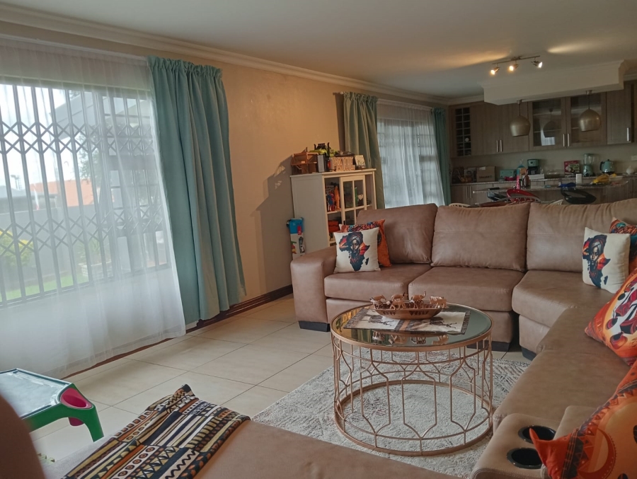 To Let 3 Bedroom Property for Rent in Cashan North West